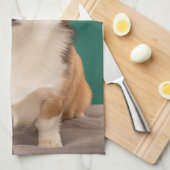 最も可愛い赤ん坊の動物 |コルギオンティール（緑がかった色） キッチンタオル (四つ折り)