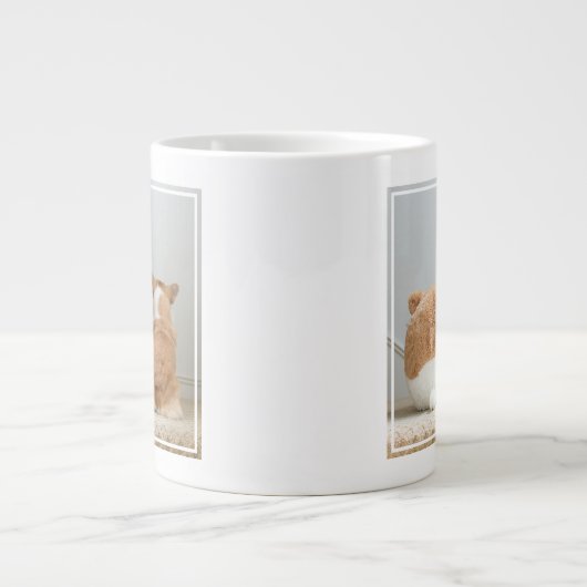 最も可愛い赤ん坊の動物 |コーギと丸太の子犬 ジャンボコーヒーマグカップ (正面)