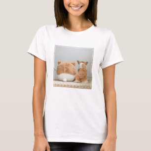最も可愛い赤ん坊の動物  コーギと丸太の子犬 Tシャツ