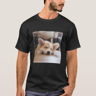 最も可愛い赤ん坊の動物  スリーピーコーギ Tシャツ