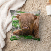 最も可愛い赤ん坊の動物 |ハイランドカウカーフ クッション (ブランケット)
