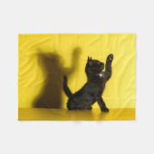 最も可愛い赤ん坊の動物 |ブラックキャット遊ズ フリースブランケット (正面(横))