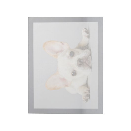 最も可愛い赤ん坊の動物 ブルドッグフランスのが横たわっていた|ブルドッグ ノートパッド (回転)