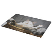 最も可愛い赤ん坊の動物 |ベッドの中の猫 カッティングボード (角)