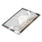 最も可愛い赤ん坊の動物 |ベッドの中の猫 ノートパッド (アングル)