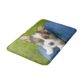 最も可愛い赤ん坊の動物 |ベビーコーギを私の膝に バスマット (アングル)