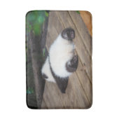 最も可愛い赤ん坊の動物 |ベビーパンダ眠り バスマット (正面縦)