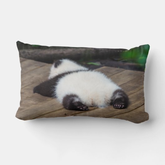 最も可愛い赤ん坊の動物 |ベビーパンダ眠り ランバークッション (裏面)