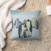 最も可愛い赤ん坊の動物 |ベビーペンギン食べ物を与えズ クッション (ブランケット)