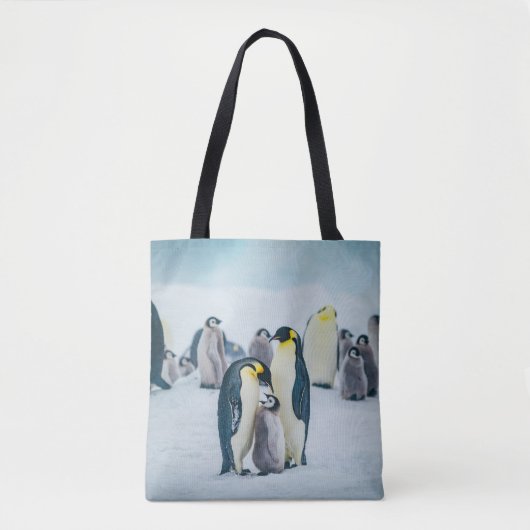 最も可愛い赤ん坊の動物 |ベビーペンギン食べ物を与えズ トートバッグ (正面)