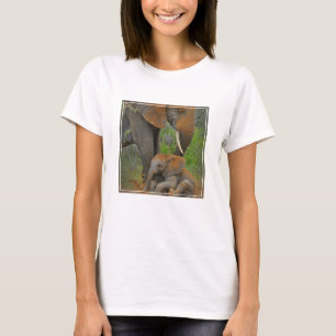 最も可愛い赤ん坊の動物 ママゾウ&ベビー Tシャツ
