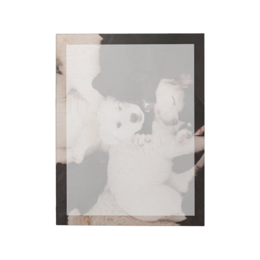 最も可愛い赤ん坊の動物 |子犬の山 ノートパッド (回転)