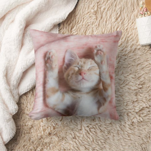 最も可愛い赤ん坊の動物 |小さなオレンジのストライプの子猫 クッション (ブランケット)