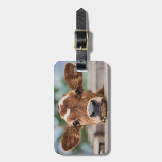 最も可愛い赤ん坊の動物 |小さな牛のふくらはぎ ラゲッジタグ (正面縦)