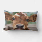 最も可愛い赤ん坊の動物 |小さな牛のふくらはぎ ランバークッション (正面)