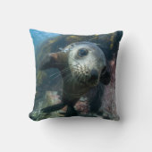 最も可愛い赤ん坊の動物 |水中ケープの毛皮シール クッション (正面)