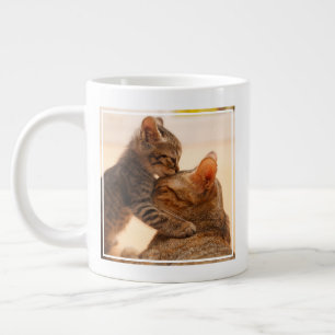 最も可愛い赤ん坊の動物  虎猫キッテンキス ジャンボコーヒーマグカップ