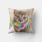 最も可愛い赤ん坊の動物 |虎猫キッテンレインボスカーフ クッション (裏面)