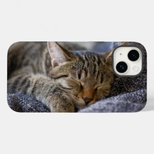 最も可愛い赤ん坊の動物 虎猫子猫スリープ Case-Mate iPhone 14ケース