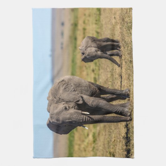 最も可愛い赤ん坊の動物 |象の母とベビー キッチンタオル (縦)