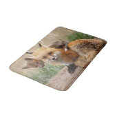 最も可愛い赤ん坊の動物 |赤いキツネとベビー バスマット (アングル)