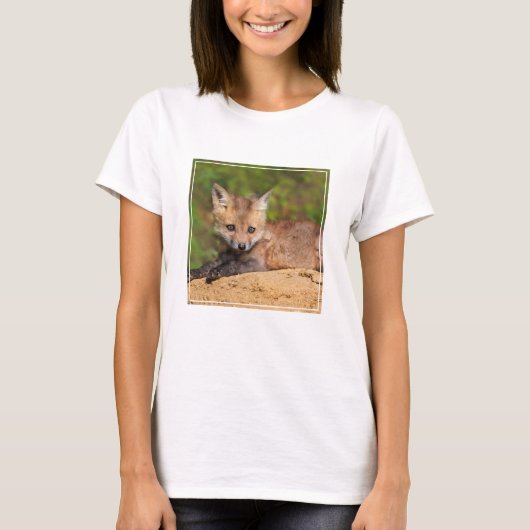 最も可愛い赤ん坊の動物 |赤いキツネカップ Tシャツ (正面)