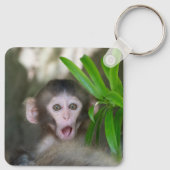 最も可愛い赤ん坊の動物 |驚いた雪猿 キーホルダー (裏面)