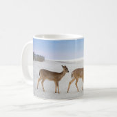 最も可愛い赤ん坊の動物 |鹿のビーチ コーヒーマグカップ (正面左)