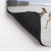 最も可愛い赤ん坊の動物 |鹿のビーチ マウスパッド (コーナー)