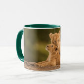 最も可愛い赤ん坊の動物 | 2匹のライオンの仔 マグカップ (正面左)