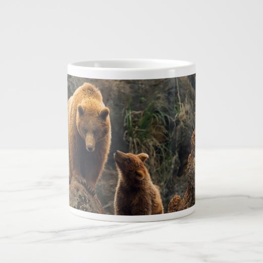 最も可愛い赤ん坊の動物 | Brown Bearファミリー ジャンボコーヒーマグカップ (正面)