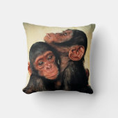 最も可愛い赤ん坊の動物 | Chimpanzee Hug クッション (正面)