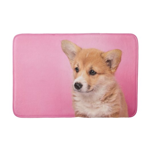 最も可愛い赤ん坊の動物 | Corgi Puppy on Pink バスマット (正面)