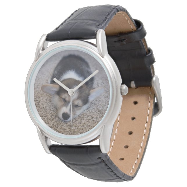 最も可愛い赤ん坊の動物 | Corgi Puppy on Shag Rug 腕時計 (アングル)