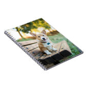 最も可愛い赤ん坊の動物 | Corgi Pupy on a Park Bench ノートブック (右側)