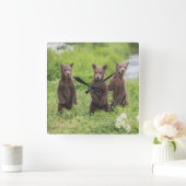 最も可愛い赤ん坊の動物 | Kamchatka Brown Bear Cubs スクエア壁時計 (ホーム)