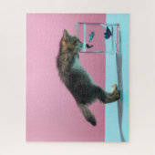 最も可愛い赤ん坊の動物 | Kitten Looking at魚鉢 ジグソーパズル (縦)