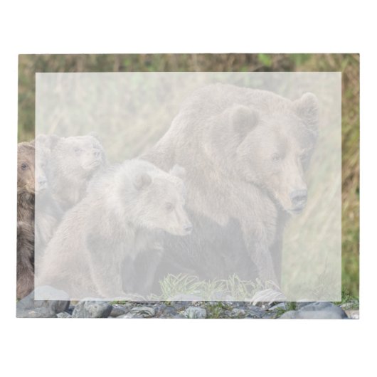 最も可愛い赤ん坊の動物 Kodiak Mama Bear & Cubs | Kodiak Mama  ノートパッド (正面)