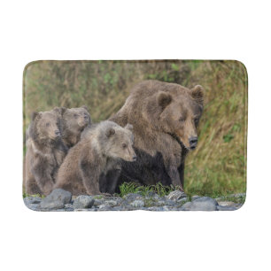 最も可愛い赤ん坊の動物 Kodiak Mama Bear & Cubs   Kodiak Mama  バスマット