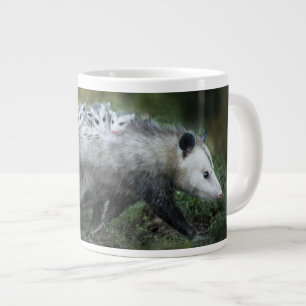 最も可愛い赤ん坊の動物   Opossum Mom & Kids ジャンボコーヒーマグカップ