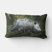最も可愛い赤ん坊の動物 | Opossum Mom & Kids ランバークッション (裏面)