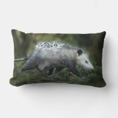 最も可愛い赤ん坊の動物 | Opossum Mom & Kids ランバークッション (正面)