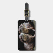 最も可愛い赤ん坊の動物 | Ottersが手を握る ラゲッジタグ (正面縦)