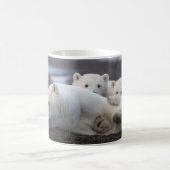 最も可愛い赤ん坊の動物 | Polar Bear Family Alaska コーヒーマグカップ (中央)