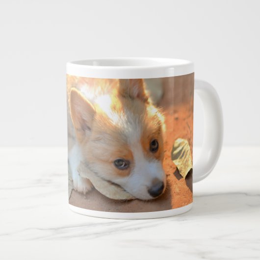 最も可愛い赤ん坊の動物 | Shy Corgi ジャンボコーヒーマグカップ (正面右)