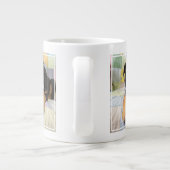 最も可愛い赤ん坊の動物 | Shy Old English Bulldog ジャンボコーヒーマグカップ (裏面)