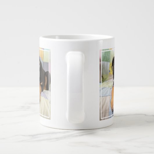 最も可愛い赤ん坊の動物 | Shy Old English Bulldog ジャンボコーヒーマグカップ (裏面)