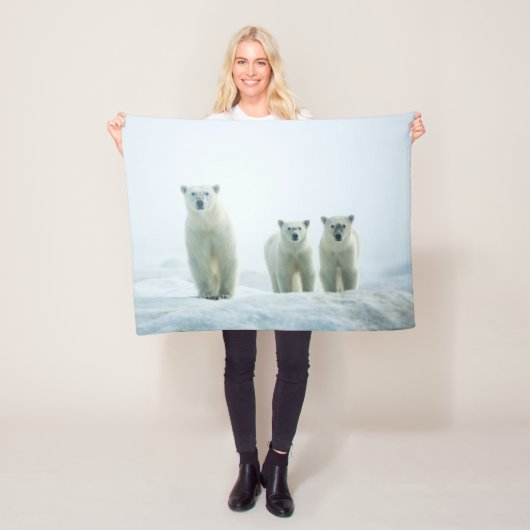 最も可愛い赤ん坊の動物 | Three Young Polar Bears フリースブランケット (インサイチュ)