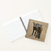 最も可愛い赤ん坊の動物 | Two Young Warthogs ノートブック (内部)