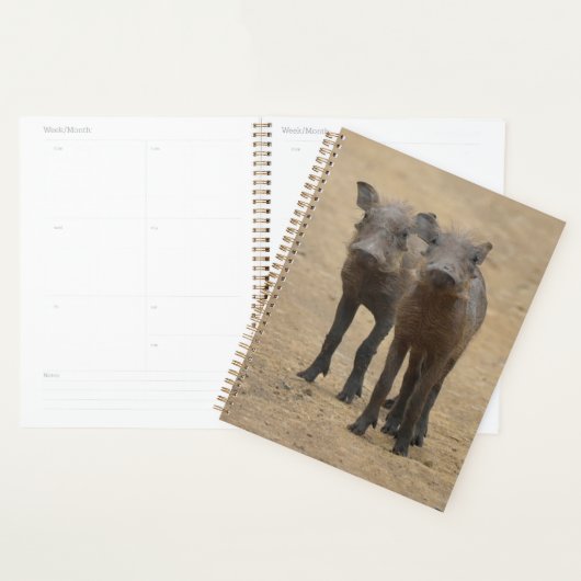 最も可愛い赤ん坊の動物 | Two Young Warthogs プランナー手帳 (ディスプレー)